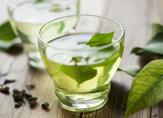 Tinh dầu trà và 5 lợi ích tuyệt vời của tinh dầu trà