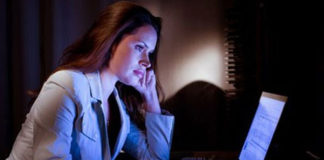 Thức khuya, nguyên nhân gây béo phì các bạn nữ không nên xem thường Thức khuya, nguyên nhân gây béo phì các bạn nữ không nên xem thường