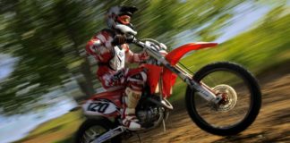 Hướng dẫn nhiếp ảnh: Kỹ thuật Panning chụp ảnh lia máy