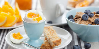 Bữa sáng và 8 thực phẩm phù hợp cho bữa ăn sáng đầy đủ dinh dưỡng thực phẩm phù hợp cho bữa ăn sáng