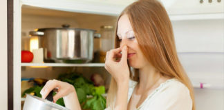 Mẹo hay giúp bạn khử mùi hôi cho tủ lạnh đơn giản mà hiệu quả