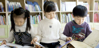 Kinh nghiệm hay giúp trẻ có thói quen yêu thích đọc sách Kinh nghiệm hay giúp trẻ có thói quen yêu thích đọc sách