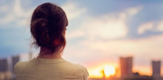 Lãnh đạo giỏi là người như thế nào? Có phải làm lãnh đạo phải vô cảm?