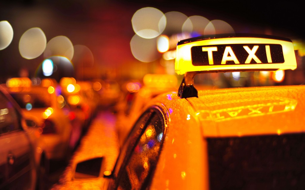 Kinh nghiệm đi taxi khi đi du lịch mà mọi người cần biết