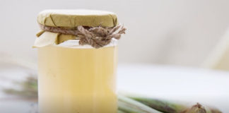 Cách tự làm tinh dầu xả chống muỗi hiệu quả cho mọi người