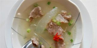 Giải nhiệt với canh nha đam thịt bò trong ngày nóng