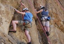 Kinh nghiệm hay cho ngay “bỏ túi” để có chuyến leo núi an toàn