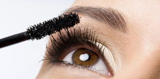 Tuyệt chiêu chuốt mascara cho hàng mi dài cong vút