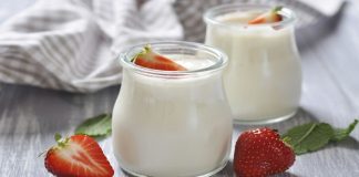 Hướng dẫn làm đẹp: Ăn sữa chua làm đẹp da