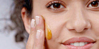 9 bí quyết làm đẹp mỗi ngày với mật ong mà có thể bạn chưa biết