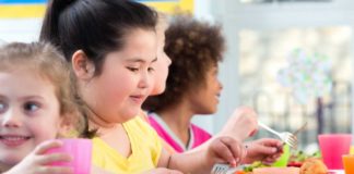 Làm thế nào để ngăn ngừa thừa cân và béo phì ở trẻ? lam-the-nao-de-ngan-ngua-thua-can-va-beo-phi-o-tre