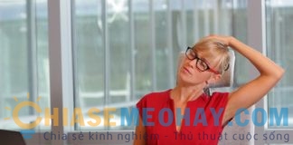 Bài tập thể dục tại chỗ cho dân công sở tránh xa đau lưng và vai gáy Tập thể dục tại chỗ cho dân công sở