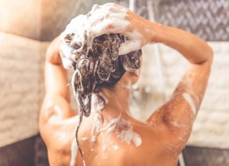 Chăm sóc tóc: Có nên gội đầu hàng ngày hay không? Có nên gội đầu hàng ngày hay không?