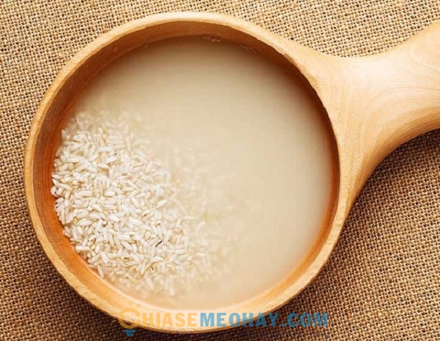 Nước vo gạo hỗ trợ cải thiện làn da