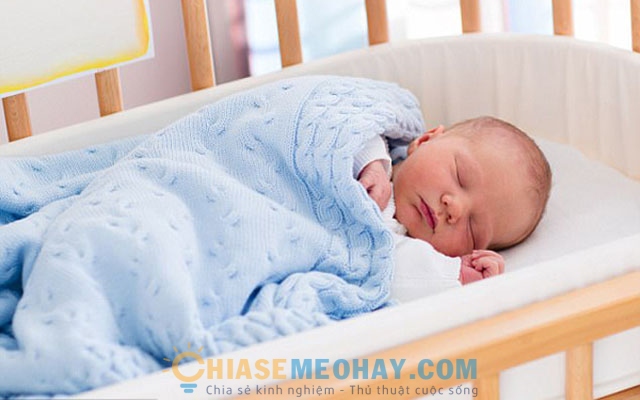 Những mẹo hay giúp trẻ sơ sinh ngủ ngon
